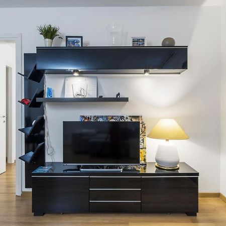 Cozy & Comfy Apt In Navigli Area 米兰 外观 照片